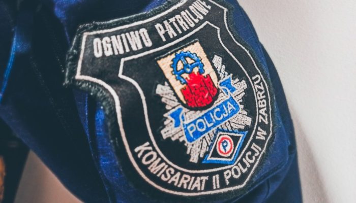 policja naszywka